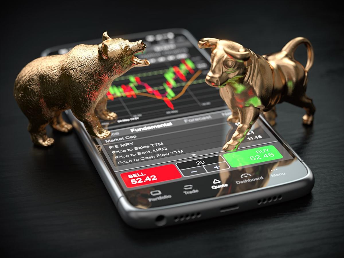 Wall Street Analyst Warns of AI Bubble and Urges Investors to buy SaaS Stocks. 5 Stocks to Buy if He Is Right.