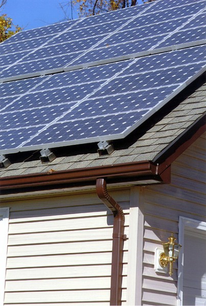 NextEra Energy, Inc. (NEE) Plans to Sell  billion in Equity Units to Fund Energy Projects