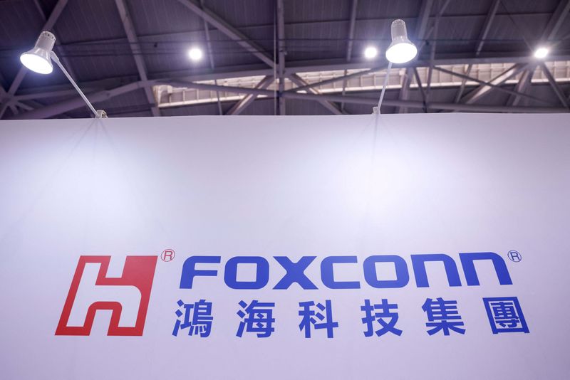 Foxconn’s profit lags estimates as it forecasts strong revenue growth Foxconn’s profit lags estimates as it forecasts strong revenue growth
