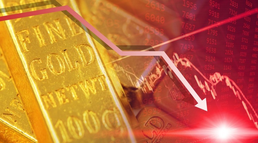 Why Is Gold Falling? XAU/USD Price Is Going Down for the 9th Session as Gold Price Predictions Remain Bearish
