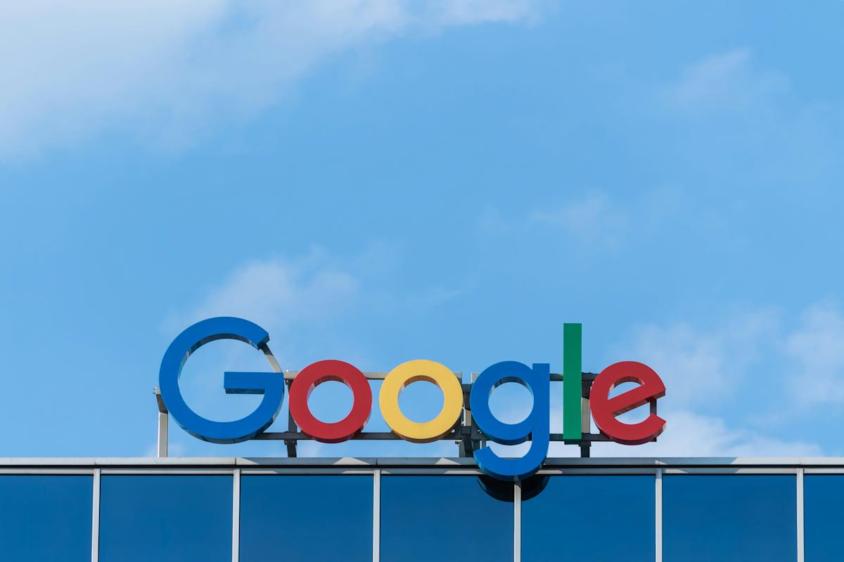 Alphabet’s (GOOGL) YouTube Growth Drives MoffettNathanson’s Buy Rating