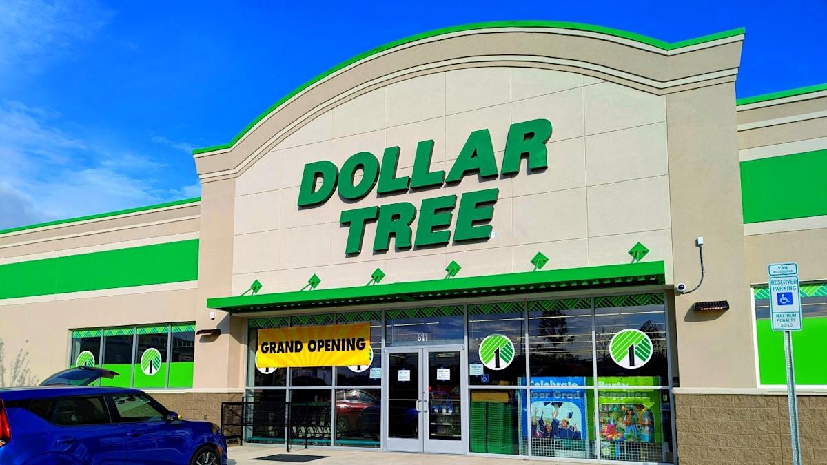 Dollar Tree returns to profit in fourth quarter as sales rise